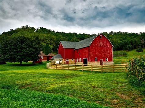 photos of farm|pretty farm pictures free images.